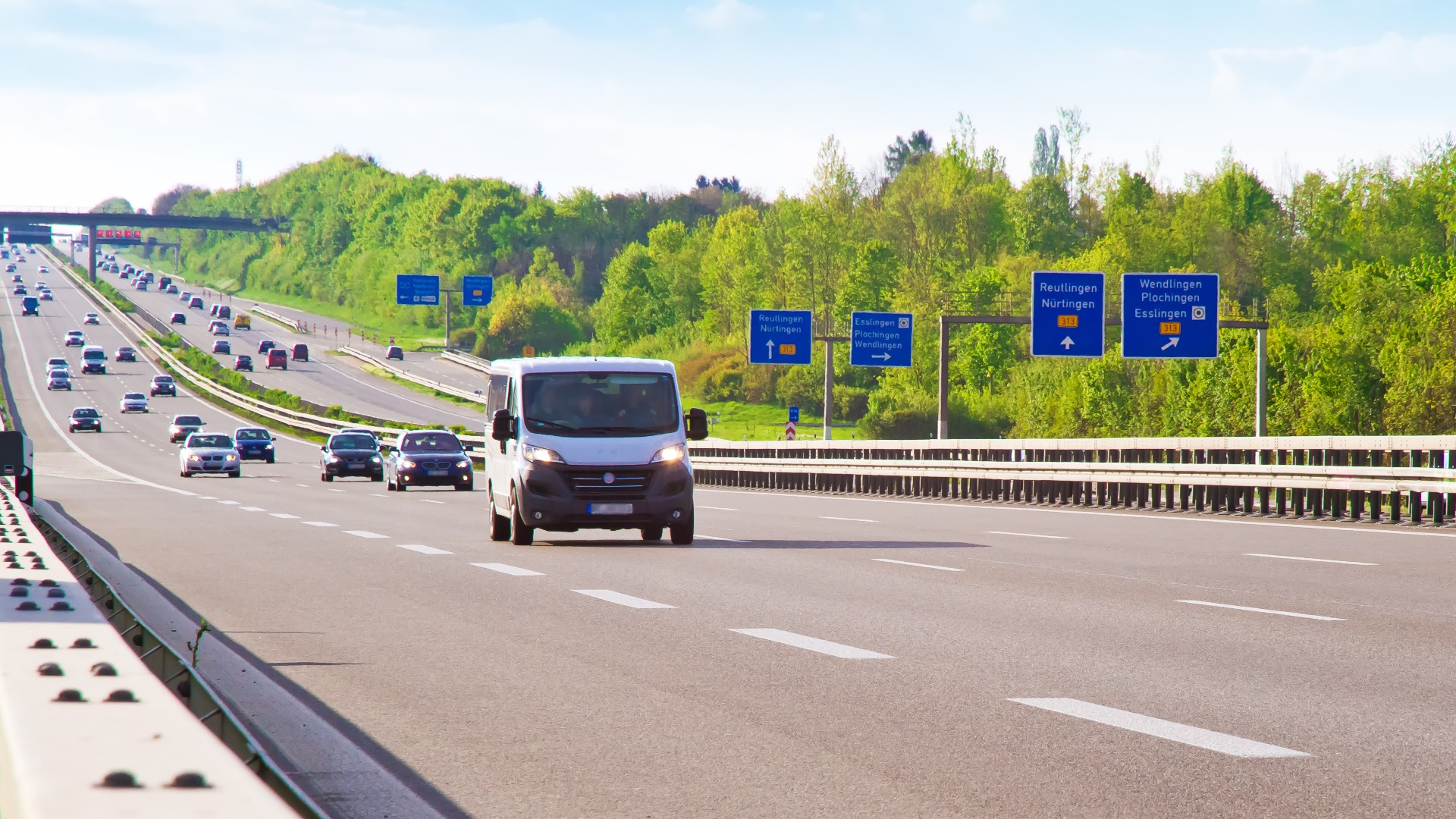 Autobahn A 8 bei Wendlingen am Neckar